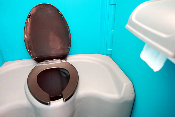Best Porta potty rental near me  in Franklin Center, NJ