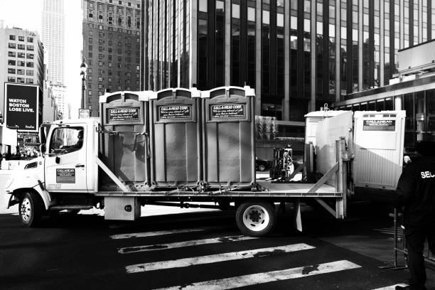 Best Portable restroom solutions  in Franklin Center, NJ